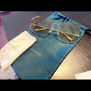 Gucci sunglasses .